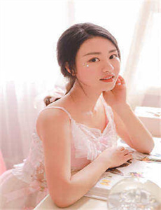 真实亲子车上伦小说-没穿衣服的美女